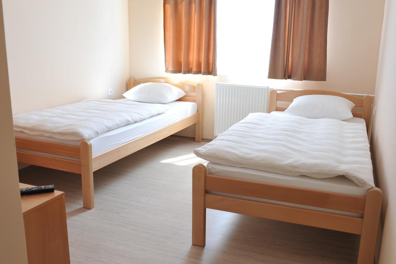 City Hostel באניה לוקה מראה חיצוני תמונה
